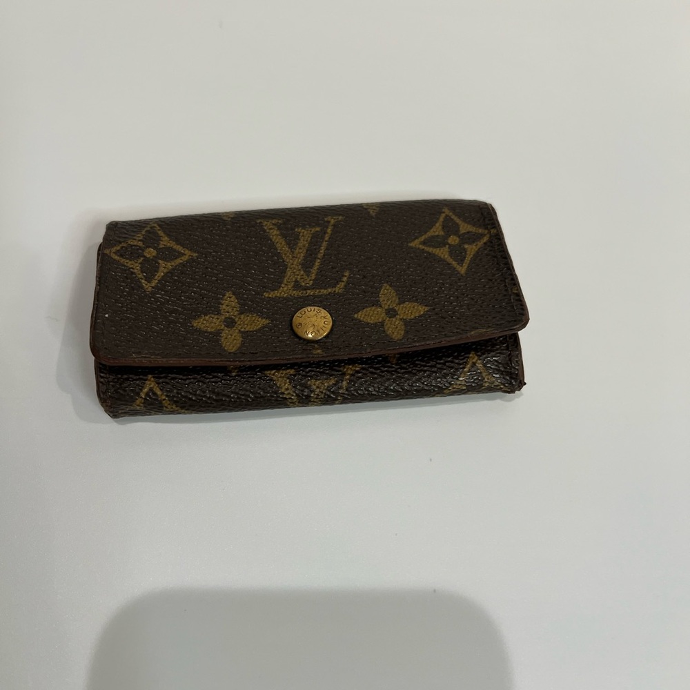 AUTHENTIC LOUIS VUITTON MONOGRAM 4 RING KEY HOLDER WALLET